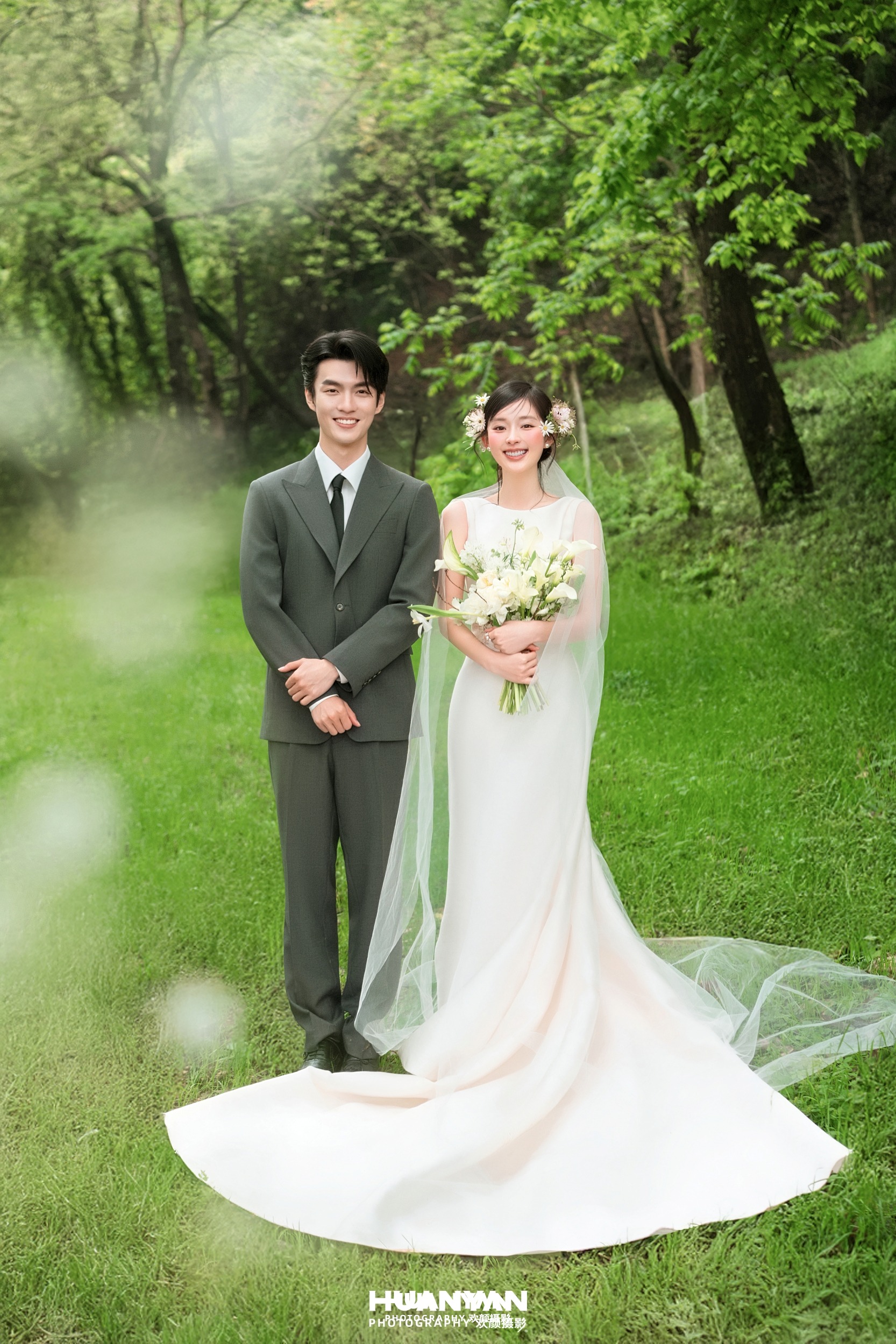 森屿漫光客片第15张｜清新自然婚纱照，摄于户外自然