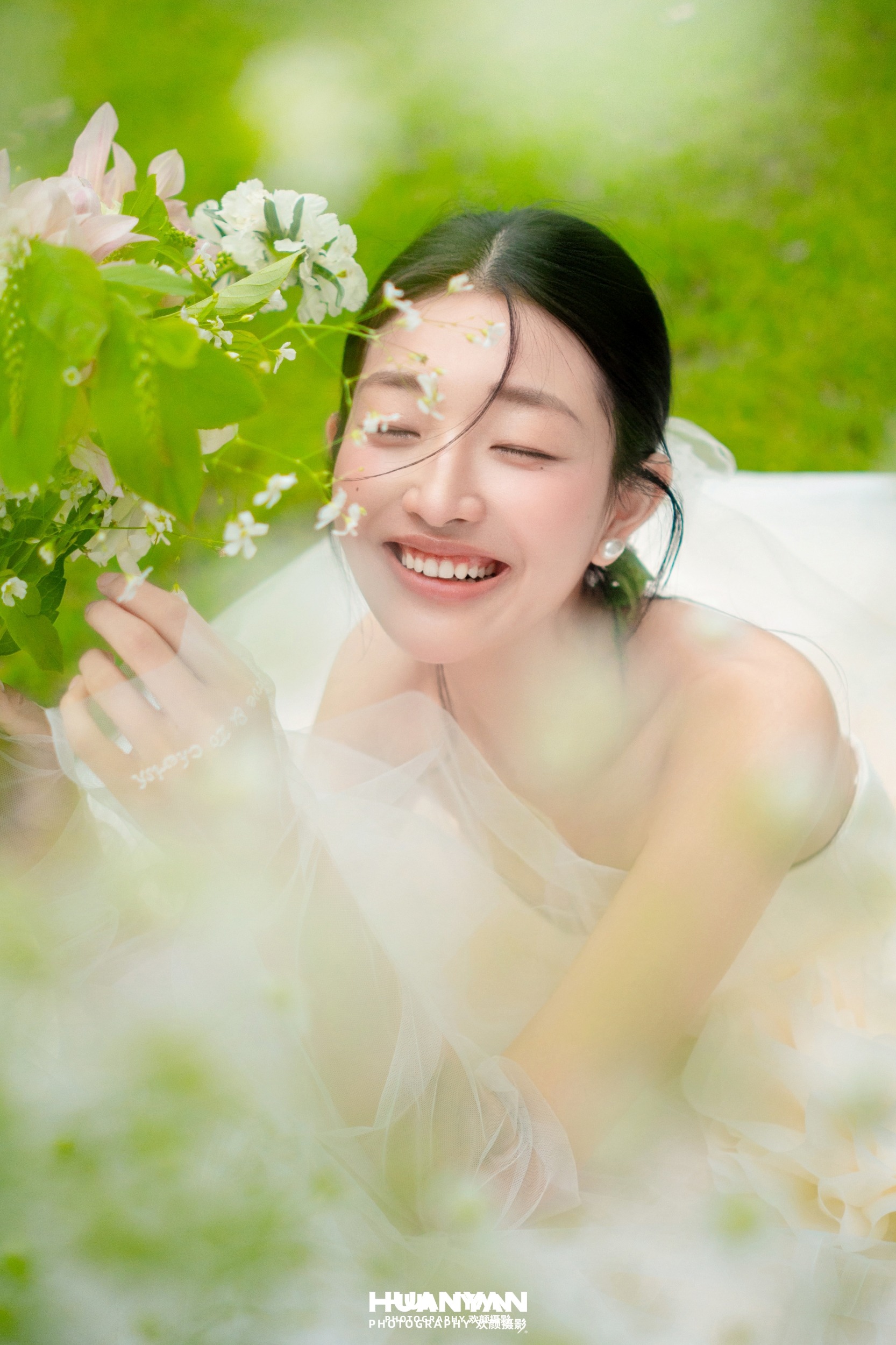 清新自然婚纱照 · 户外自然场景 · 风起裙摆客片