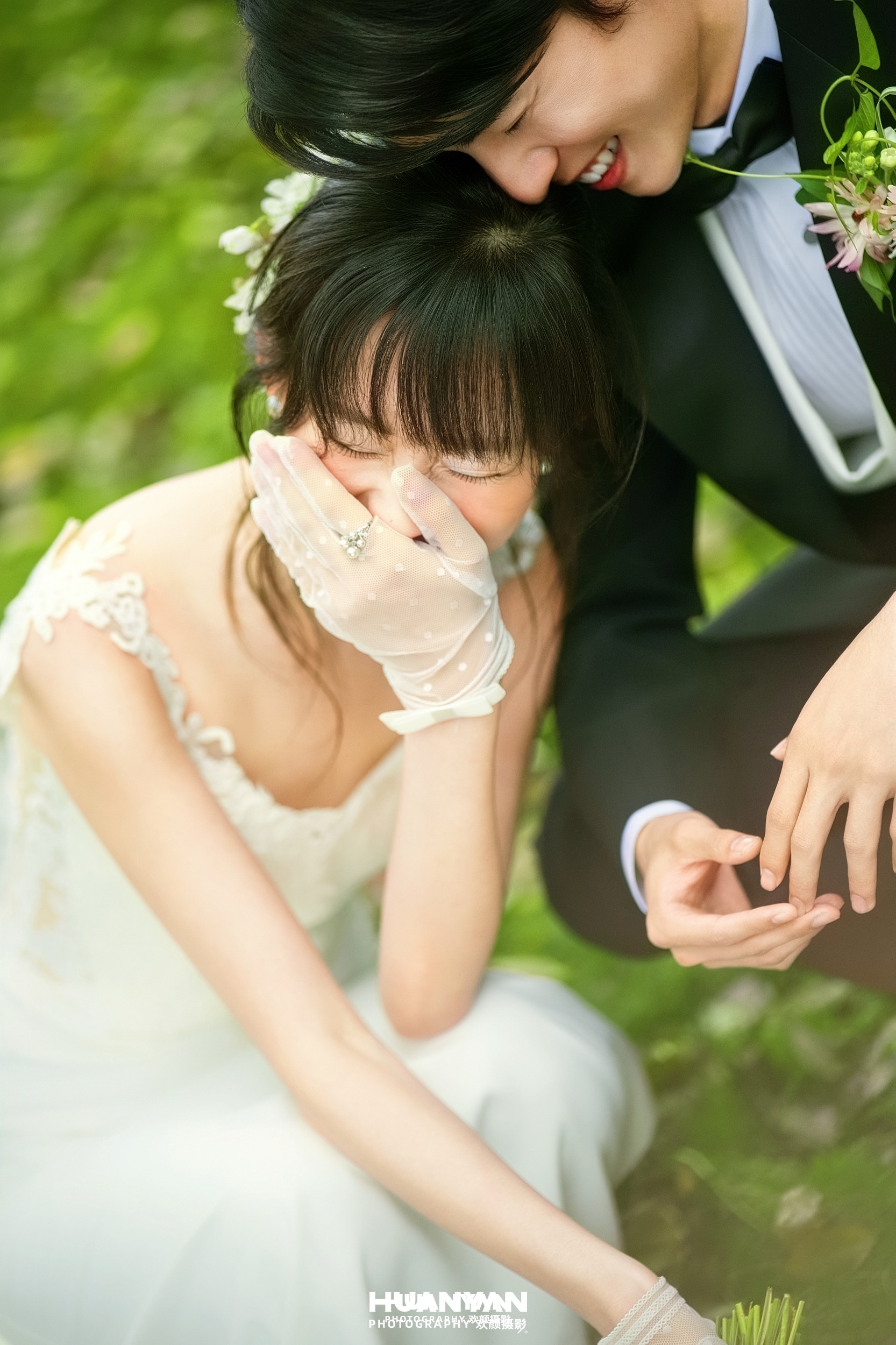 杯中盛夏：清新自然婚纱照户外自然实拍
