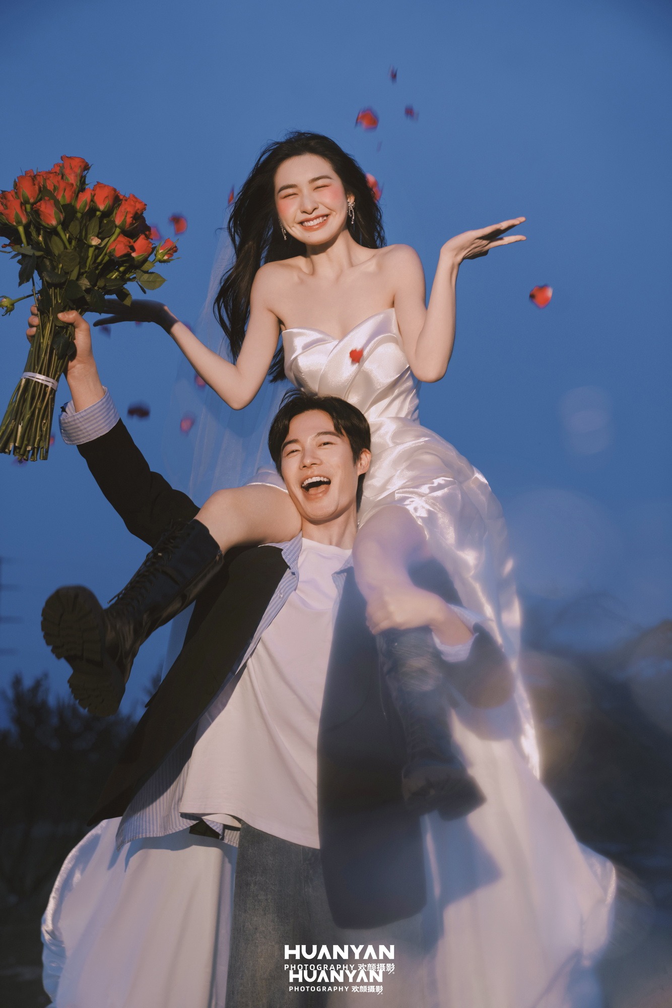 晚风告白：韩式温柔婚纱照户外自然实拍