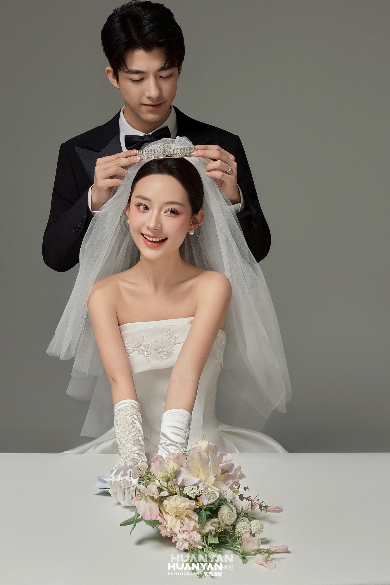 室内影棚韩式温柔婚纱照实拍（素缎流光系列）