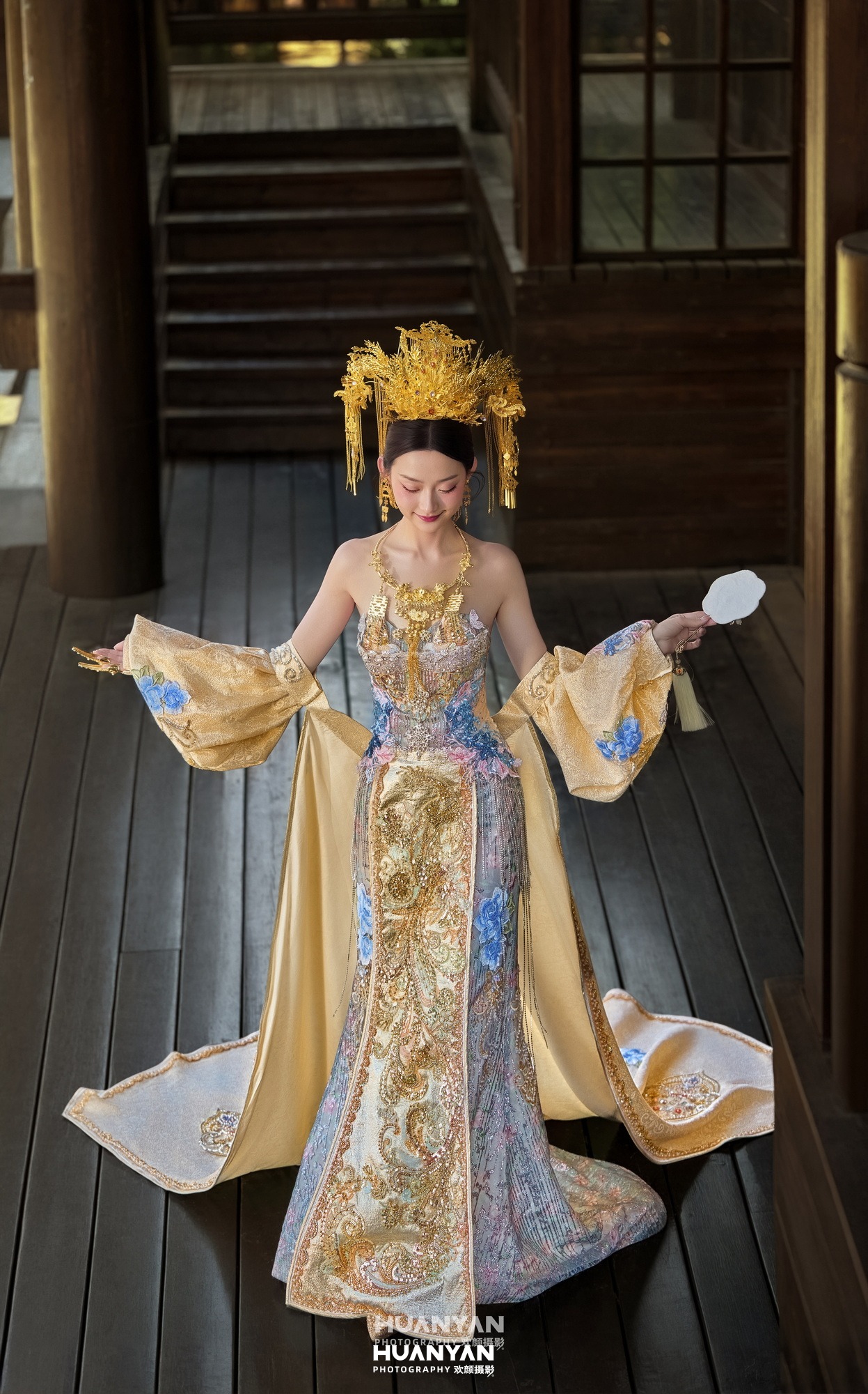 留白之诗：韩式温柔婚纱照户外自然实拍