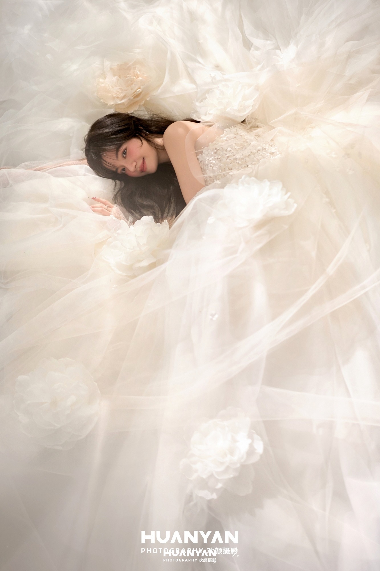 室内影棚韩式温柔婚纱照实拍（粉羽来信系列）