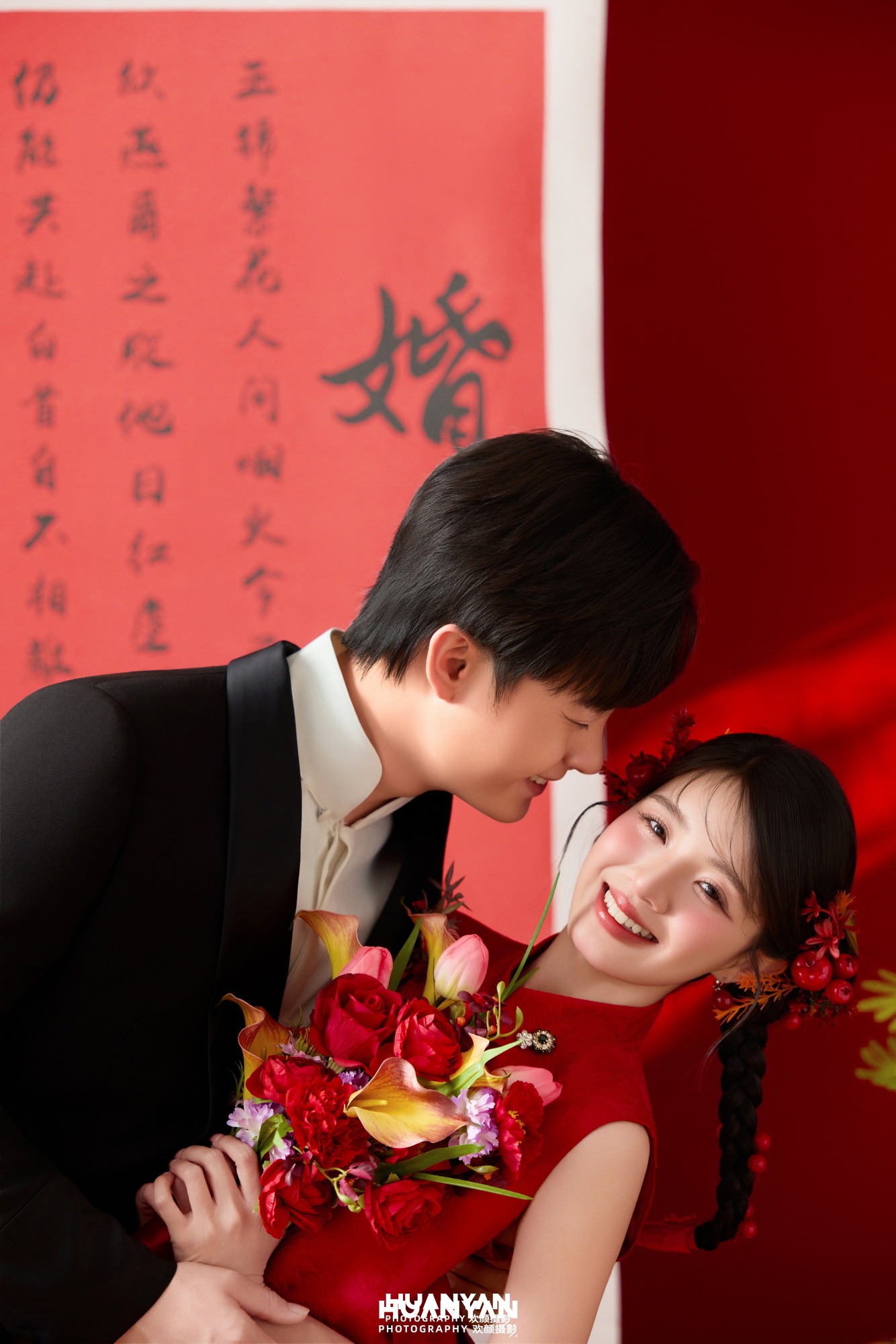 红笺婚书：浪漫唯美婚纱照室内影棚实拍