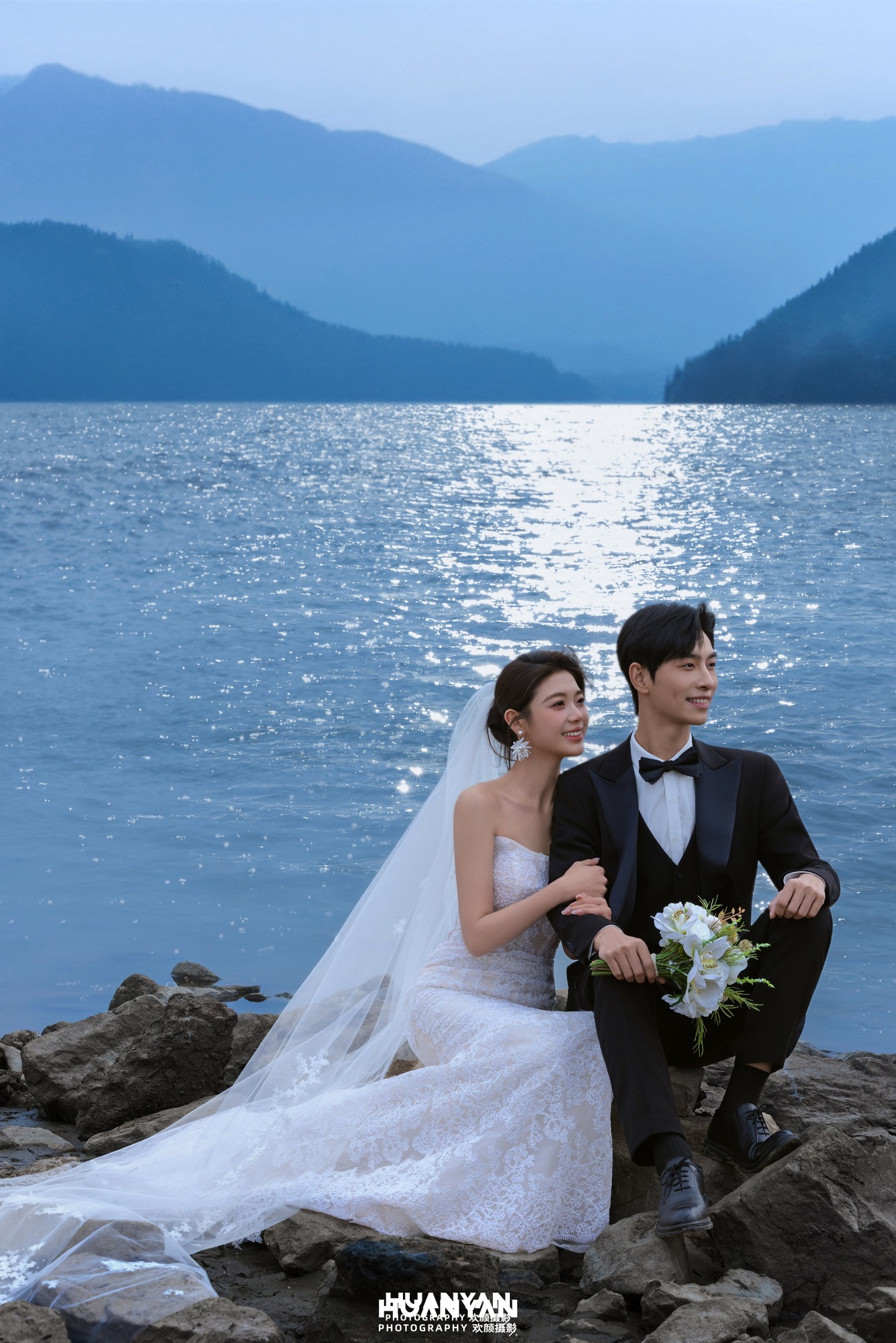 浪漫唯美婚纱照 · 湖畔江景场景 · 碧波为盟客片