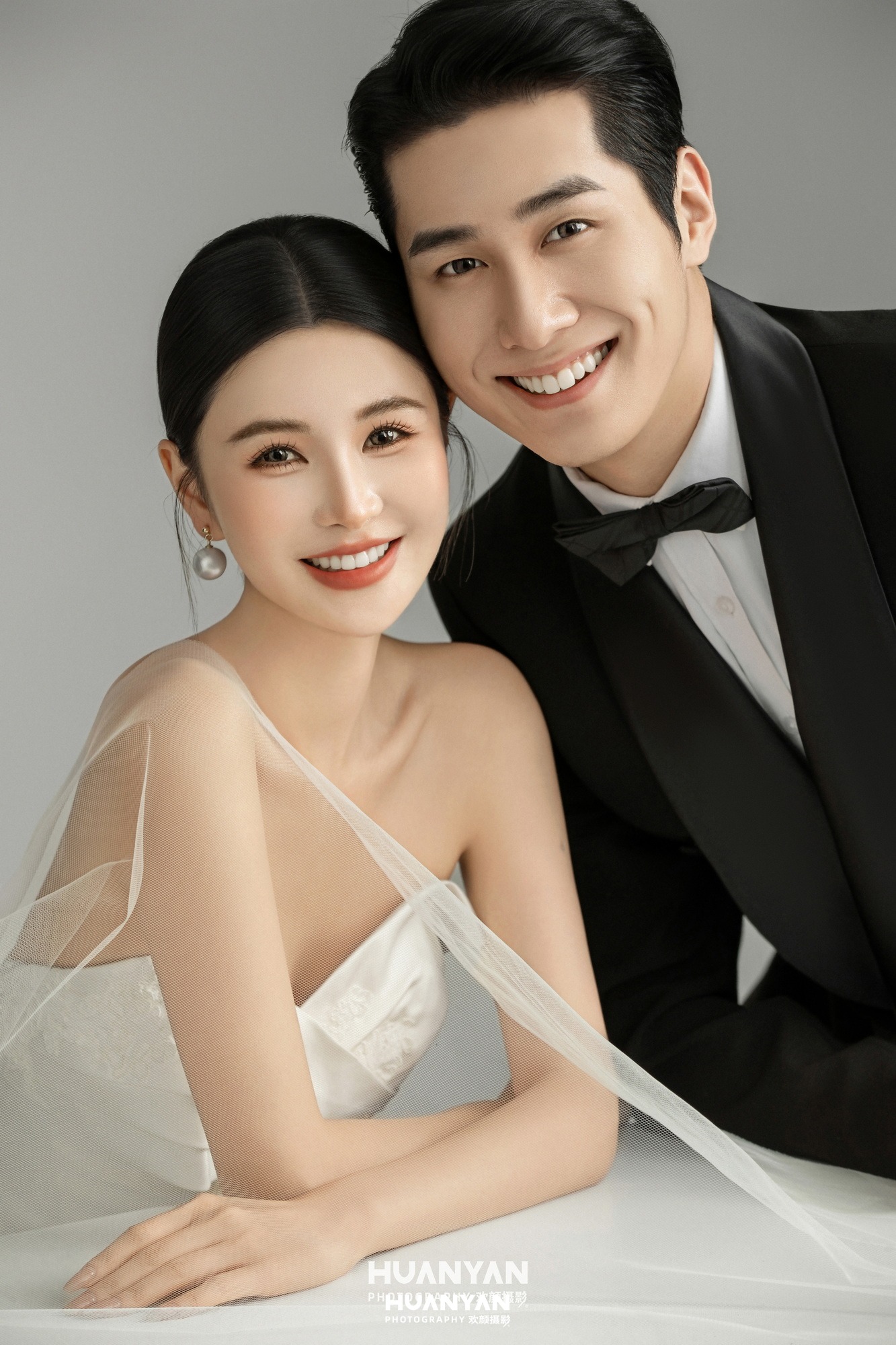 缎约客片第7张｜韩式温柔婚纱照，摄于室内影棚