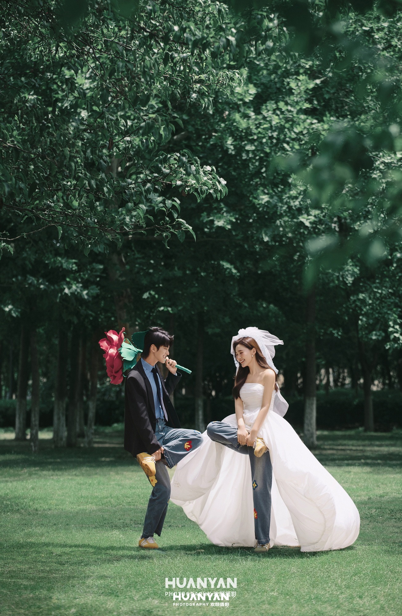 清新自然婚纱照 · 户外自然场景 · 以花为誓客片