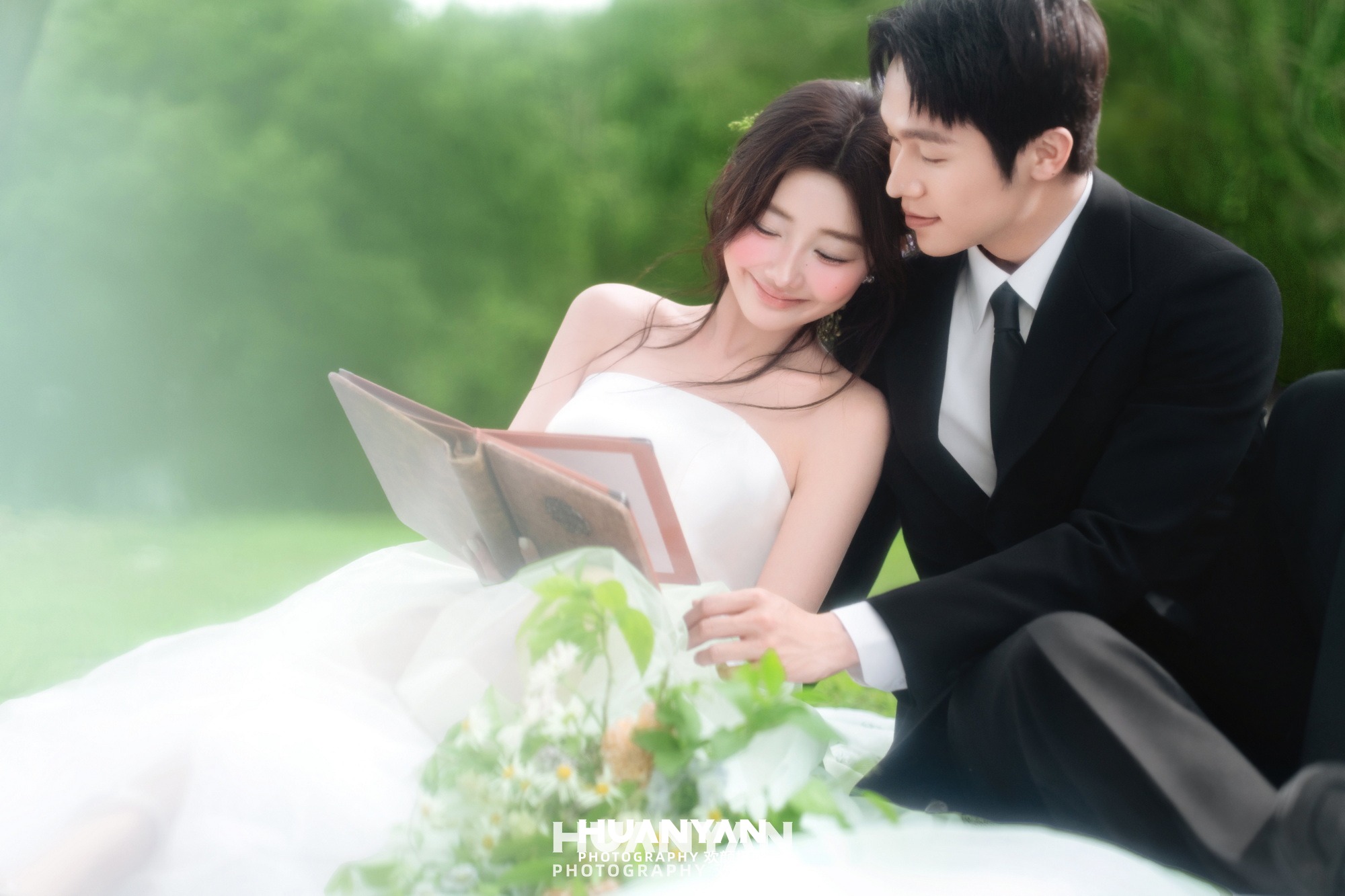 林深回眸：清新自然婚纱照户外自然实拍