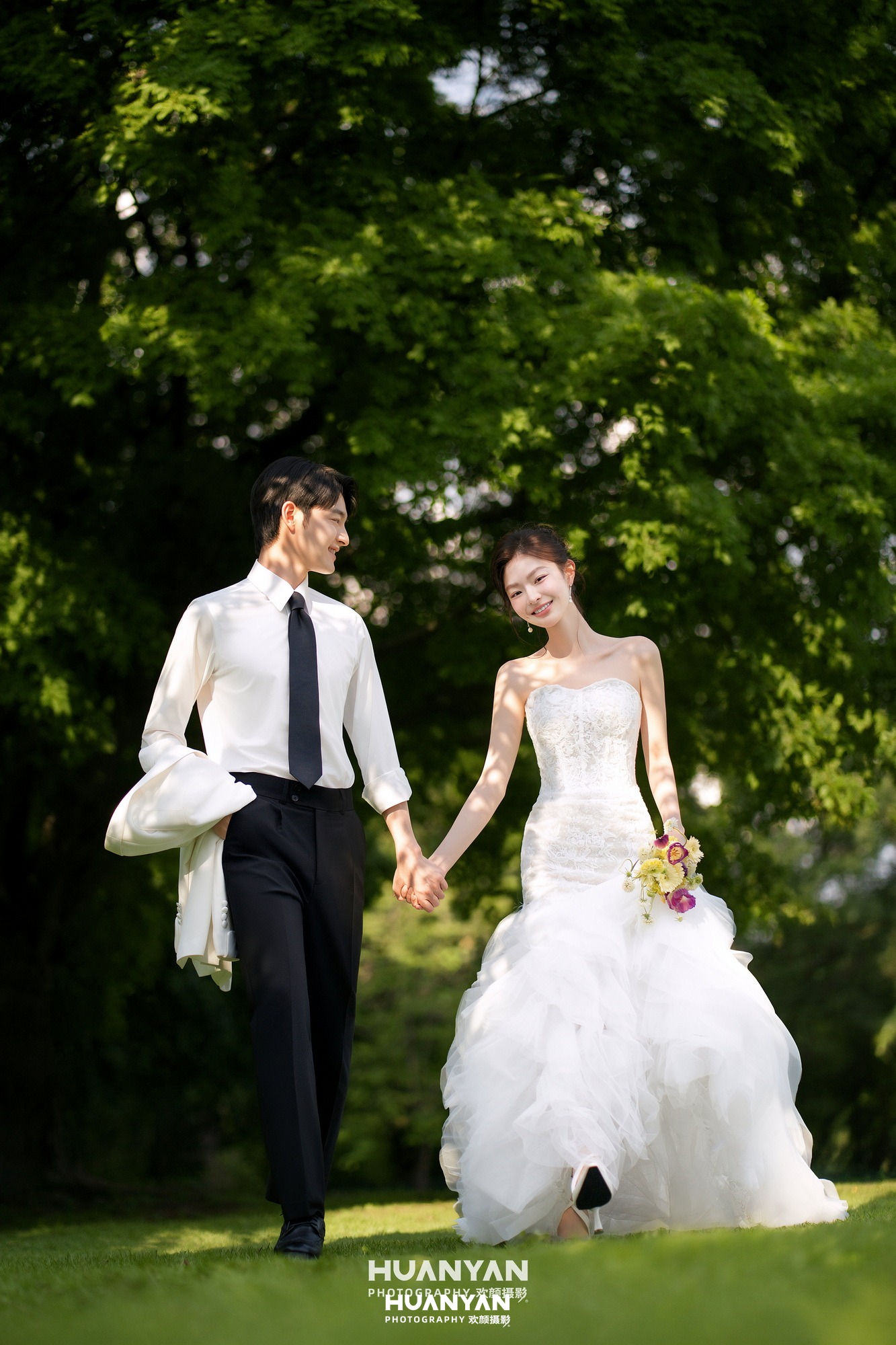 草色新约：清新自然婚纱照户外自然实拍