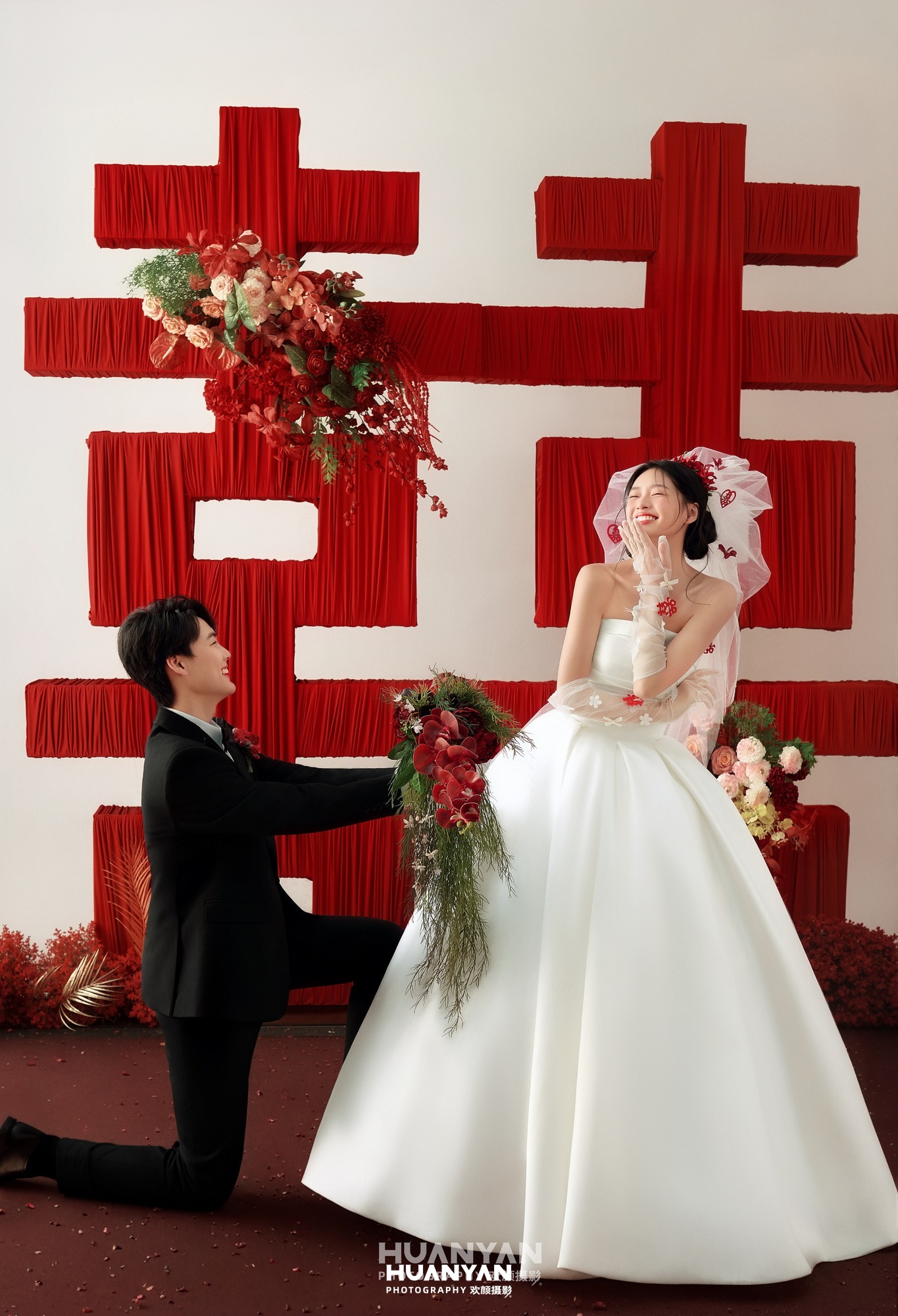 满堂囍事客片第3张｜中式喜嫁婚纱照，摄于室内影棚