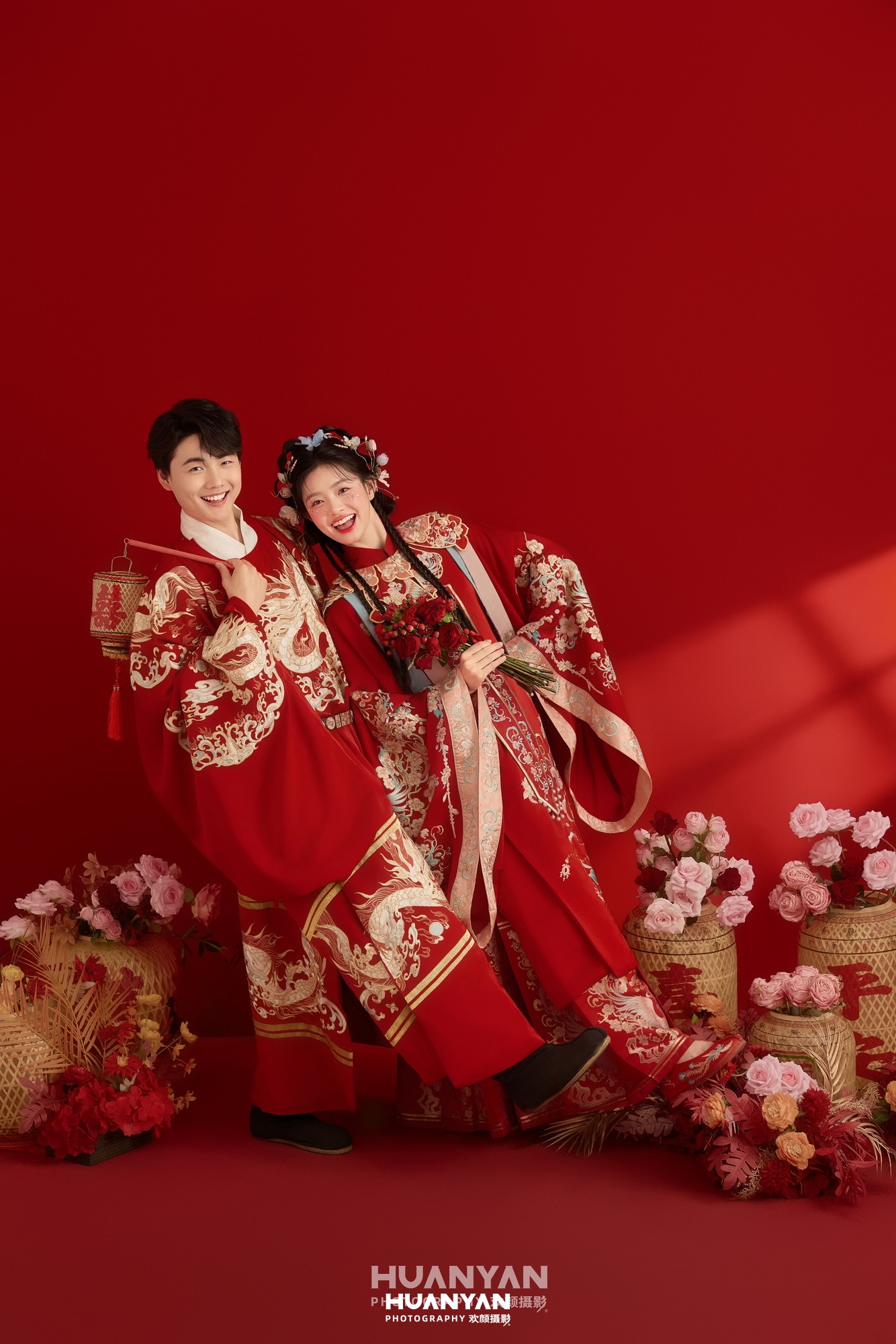 新中式婚纱照 · 室内影棚场景 · 红衣酿喜客片