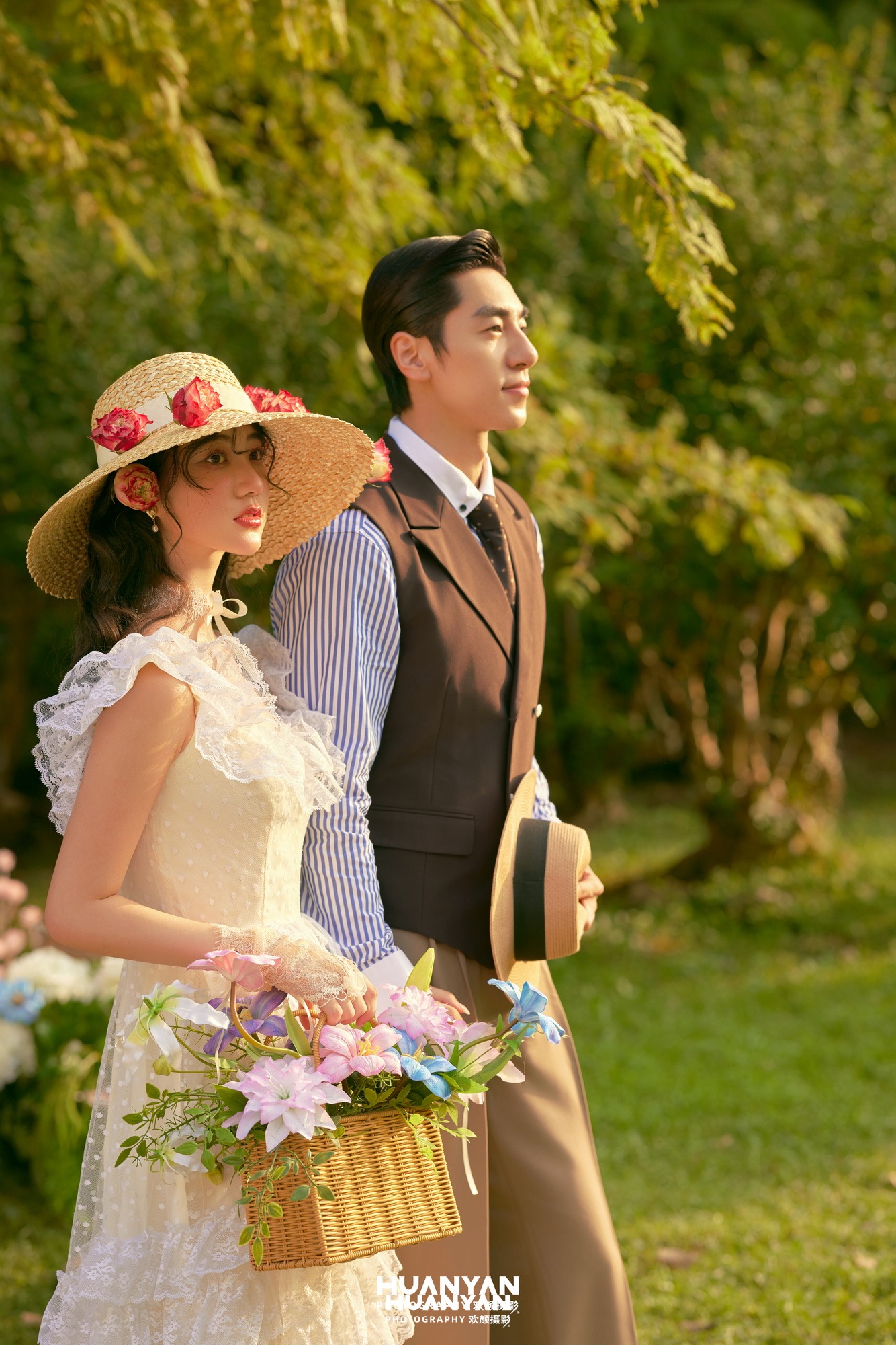 绿荫茶会客片第7张｜清新自然婚纱照，摄于户外自然