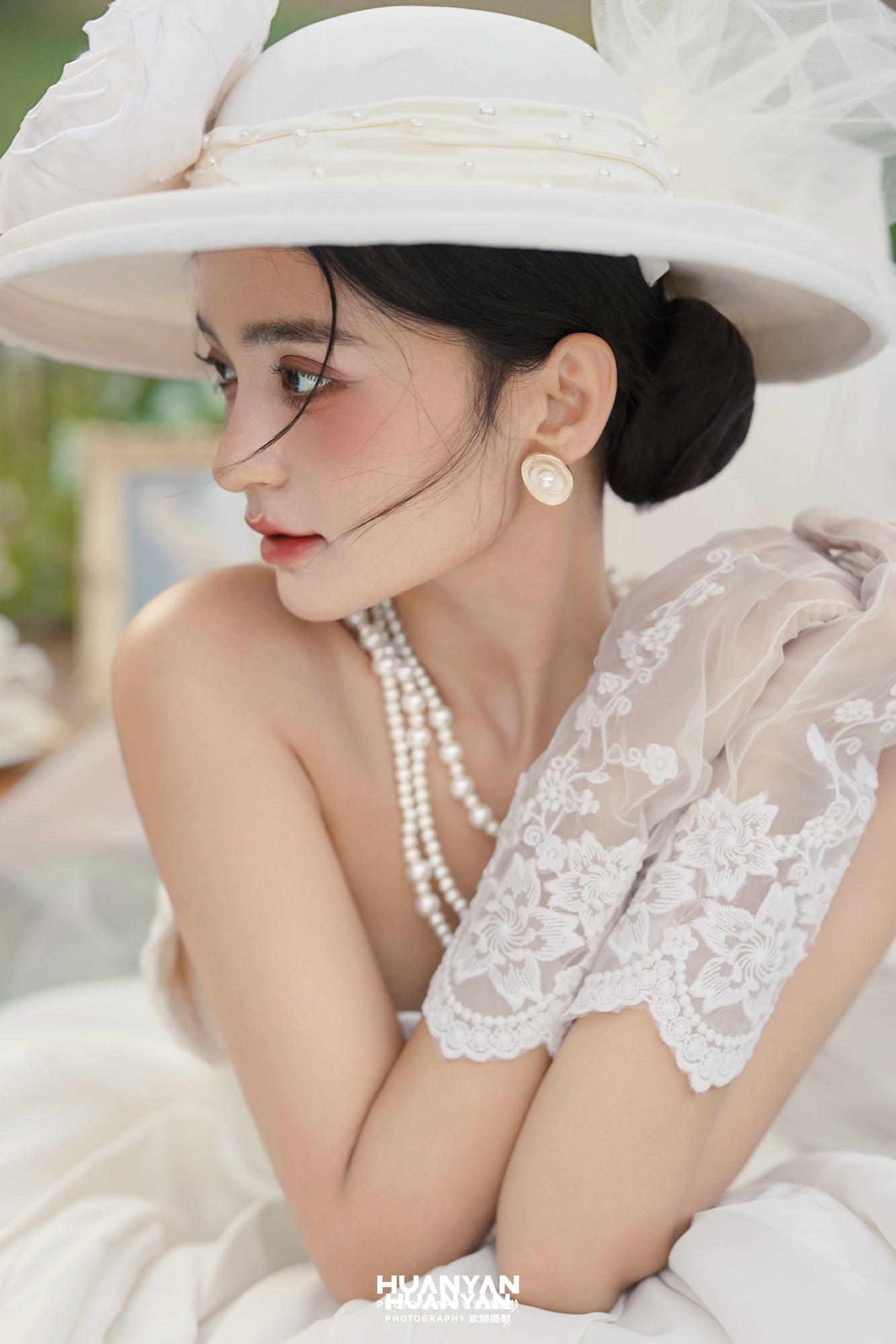 珍珠与纱：清新自然婚纱照户外自然实拍